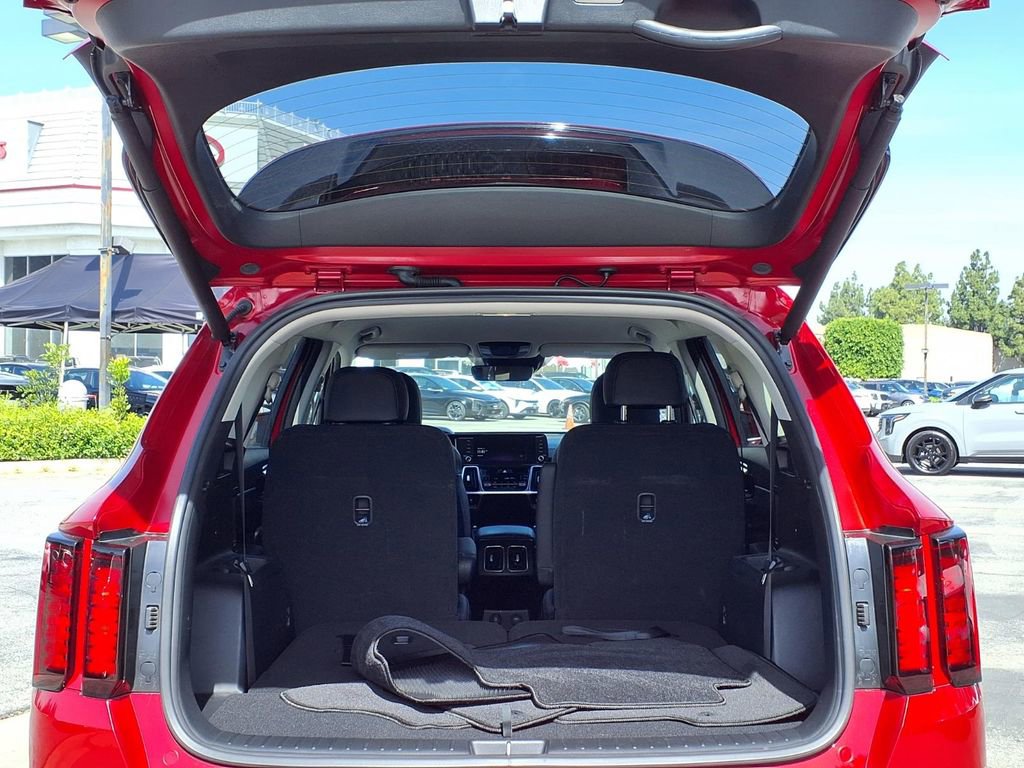 Used 2023 Kia Sorento EX image 24