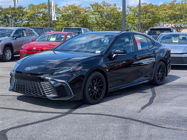 New 2026 Toyota Camry SE image 2