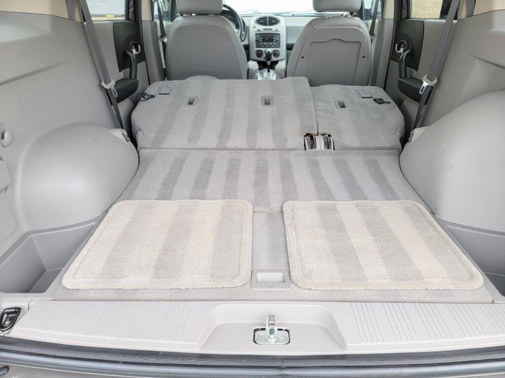 Used 2004 Saturn Vue 2WD V6 w/ Safe & Sound Pkg image 27