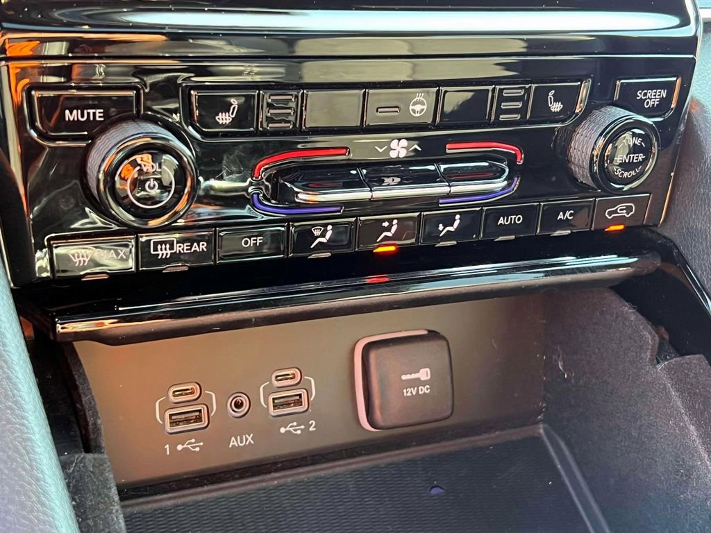 Certified 2023 Jeep Grand Cherokee Altitude image 30