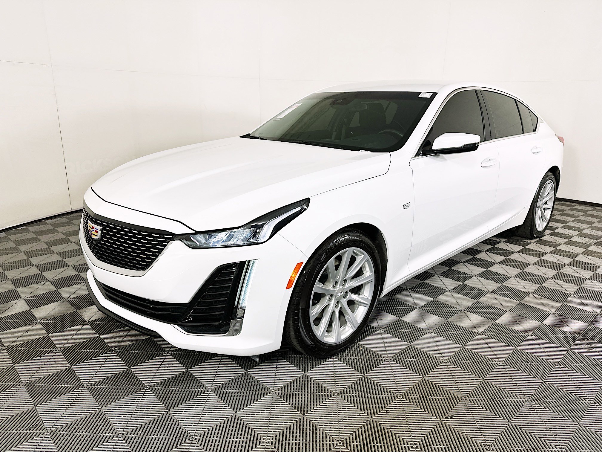 Used 2023 Cadillac CT5 Luxury RWD image 7