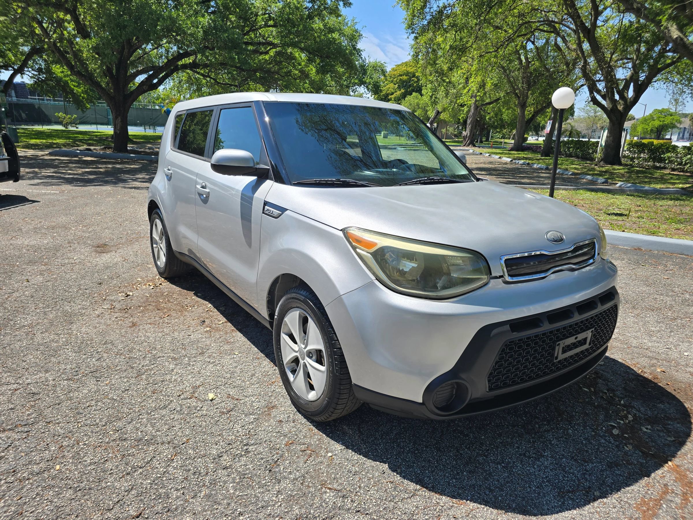Used 2016 Kia Soul FWD image 3