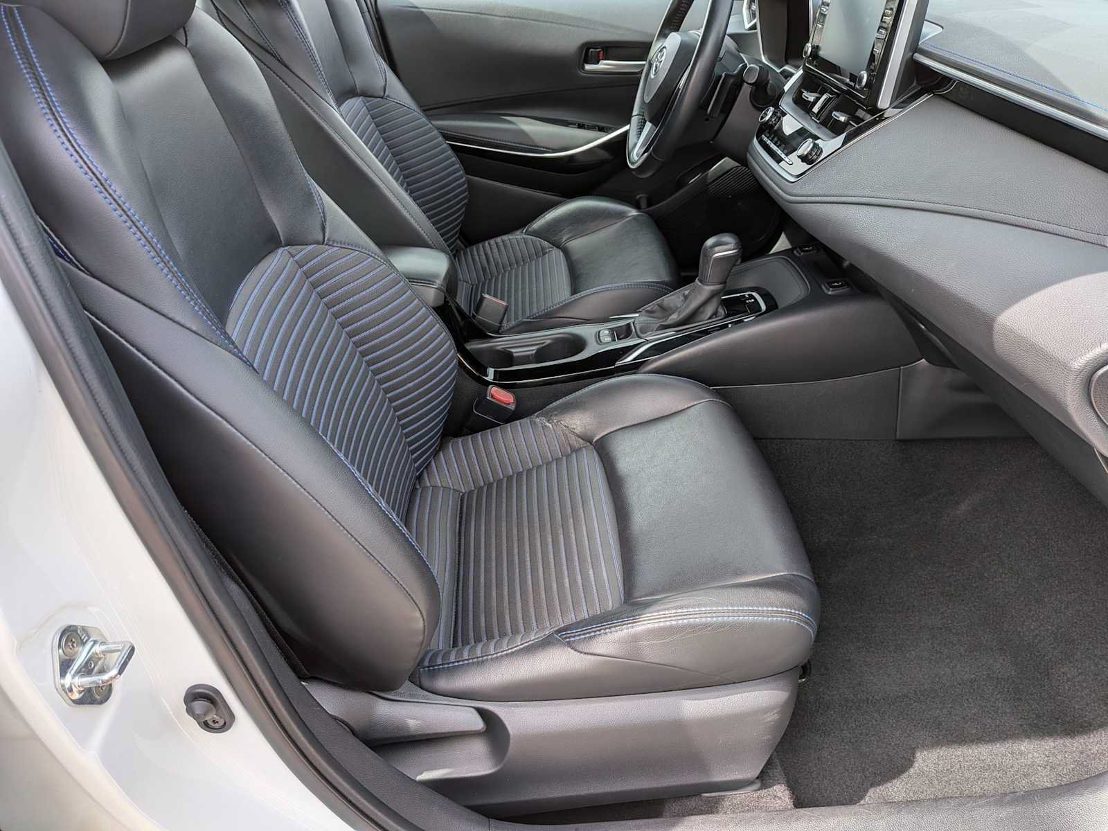 Used 2020 Toyota Corolla XSE FWD image 21