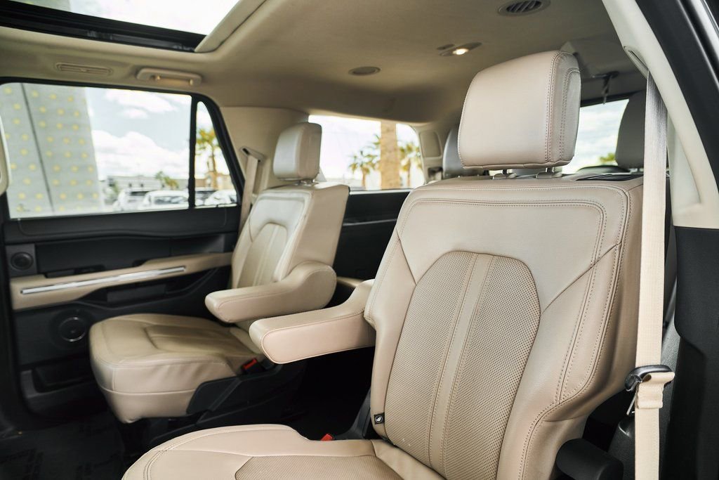 Used 2024 Ford Expedition Limited image 27