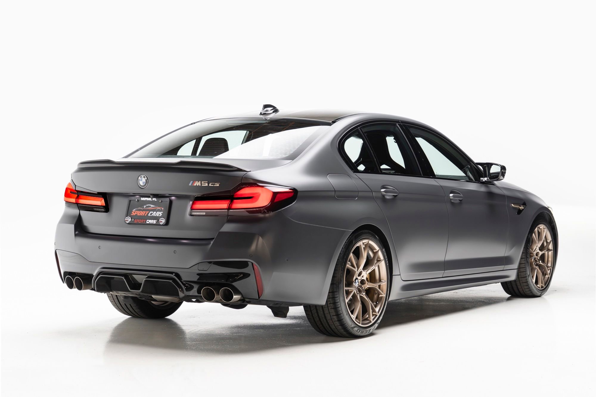 Used 2022 BMW M5 CS AWD/4WD image 8