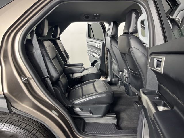 Used 2021 Ford Explorer XLT w/ Equipment Group 202A image 45