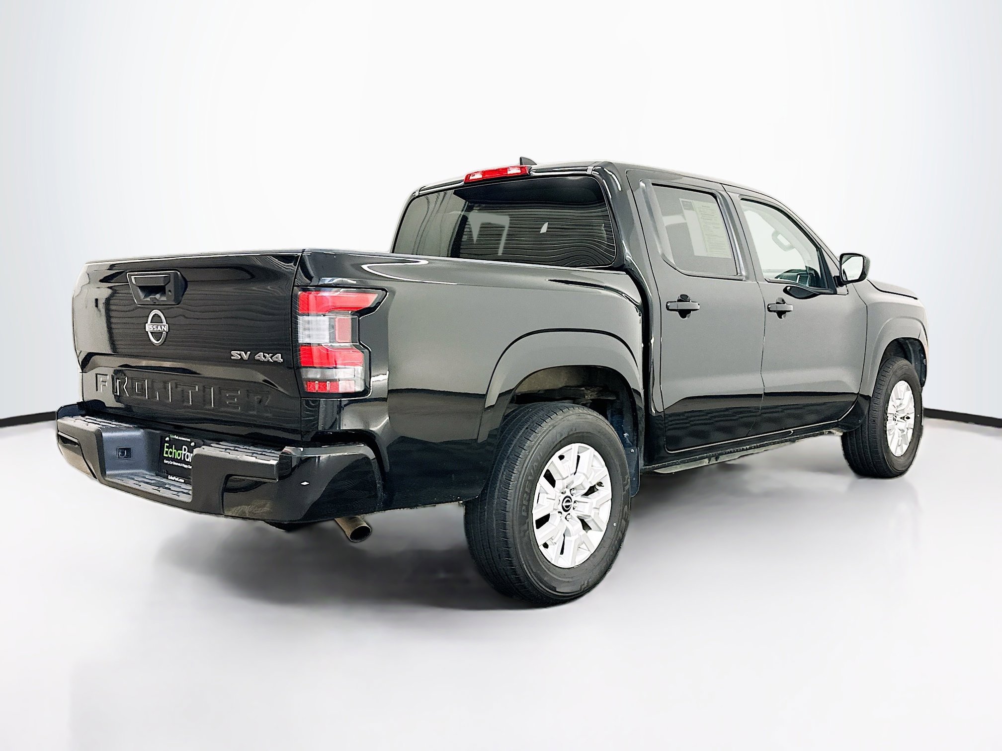 Used 2023 Nissan Frontier SV image 9