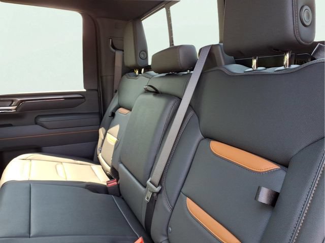 New 2026 GMC Sierra 2500 AT4 w/ Technology Package AWD/4WD image 9