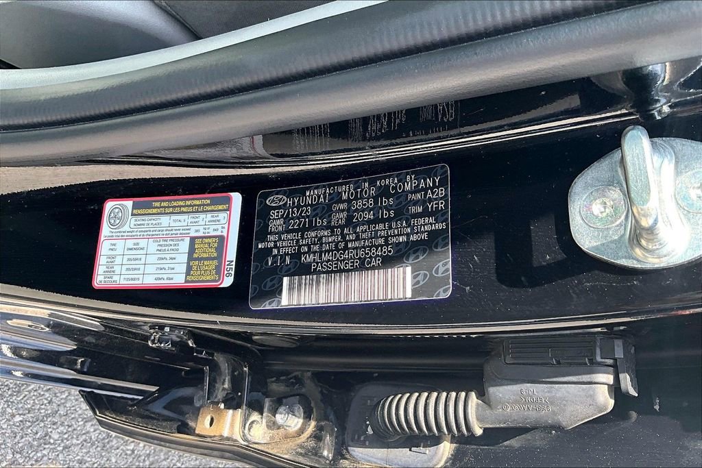Used 2024 Hyundai Elantra SEL FWD image 32