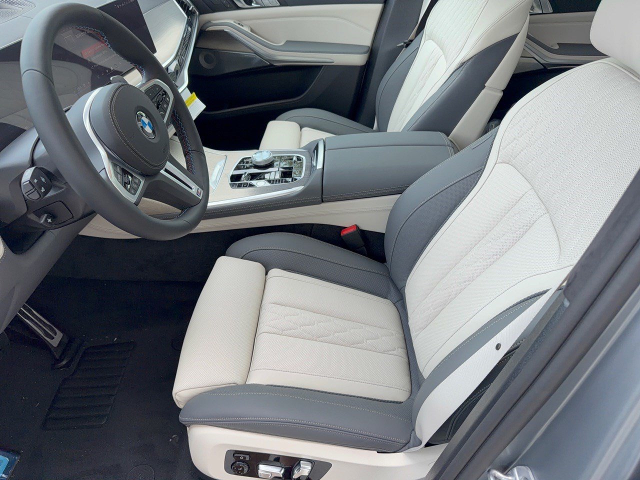New 2027 BMW X7 M60i AWD/4WD image 5
