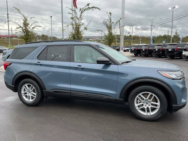 New 2026 Ford Explorer Active w/ Active Comfort Package RWD image 10