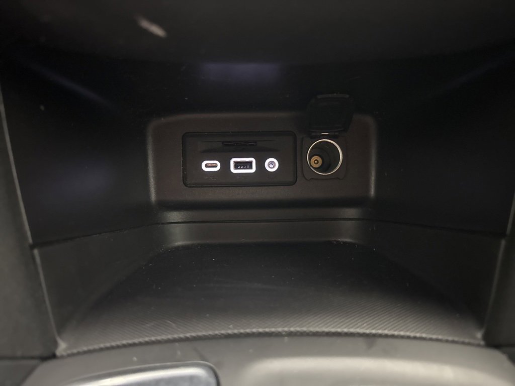 Used 2024 Chevrolet Equinox LT image 38