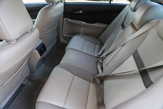 Used 2013 Toyota Camry XLE w/ Leather Pkg FWD image 18