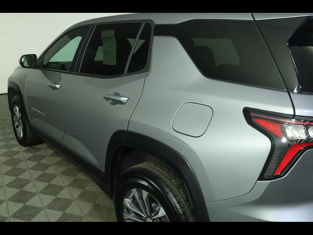 Used 2025 Chevrolet Equinox LT image 16