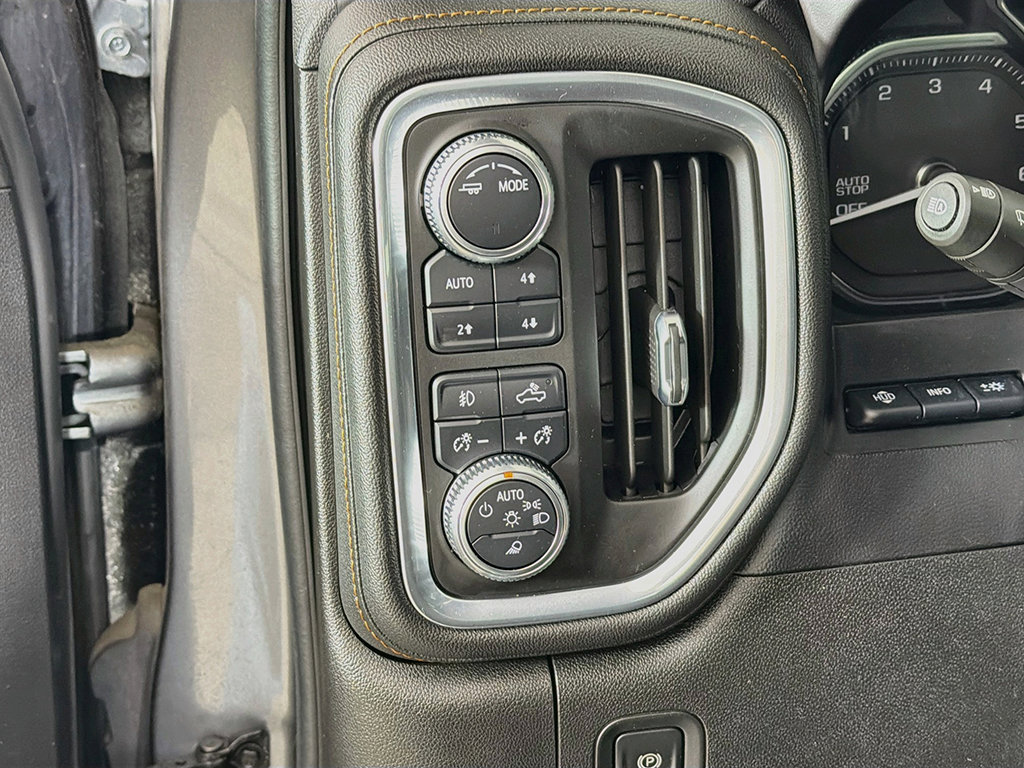 Used 2021 GMC Sierra 1500 AT4 w/ AT4 Premium Package AWD/4WD image 34
