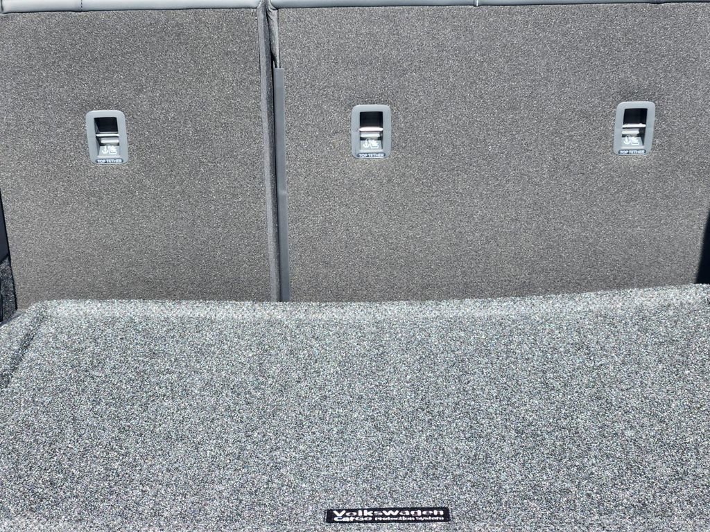 New 2026 Volkswagen Tiguan SE R-Line image 21