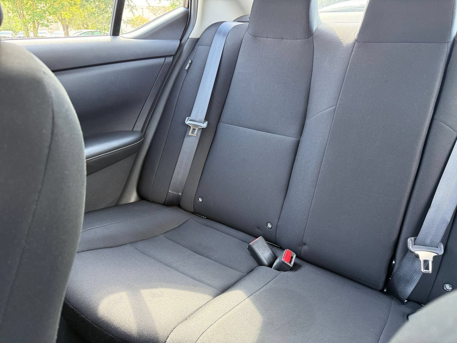 Used 2025 Nissan Sentra S FWD image 39