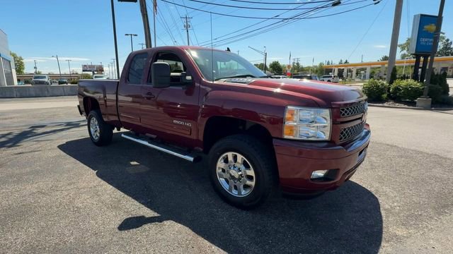 Used 2013 Chevrolet Silverado 2500 LT w/ Z71 Appearance Package AWD/4WD image 2
