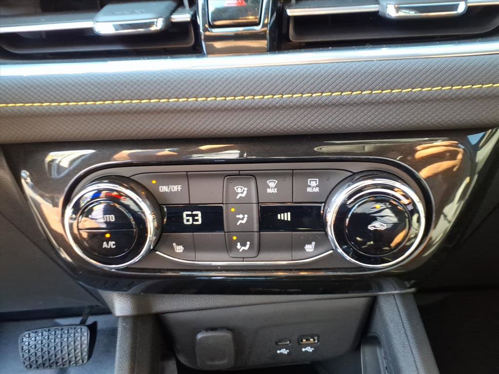 Used 2025 Chevrolet TrailBlazer ACTIV w/ Convenience Package image 14