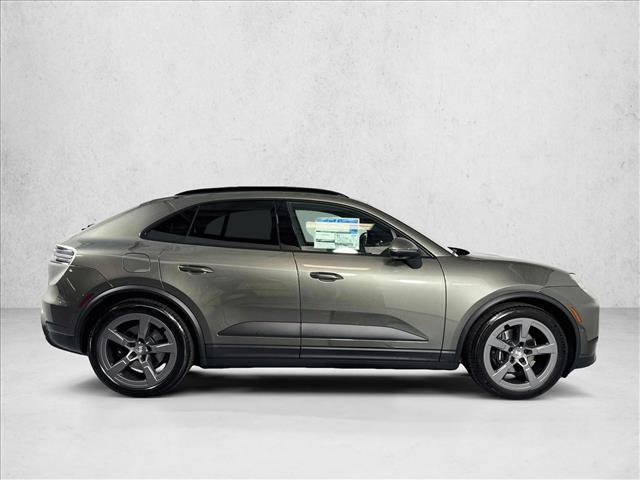 New 2026 Porsche Macan Electric RWD image 8