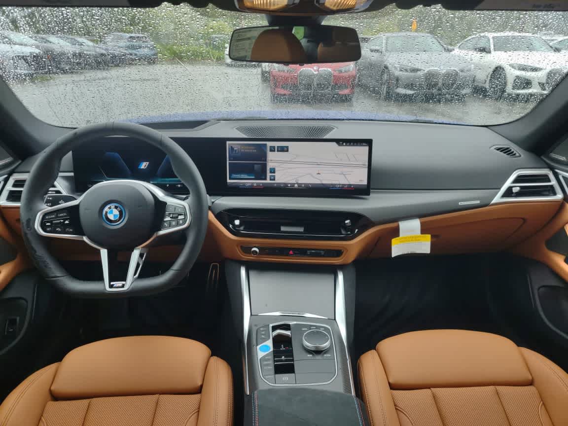 Used 2025 BMW i4 xDrive40i w/ M Sport Package AWD/4WD image 29