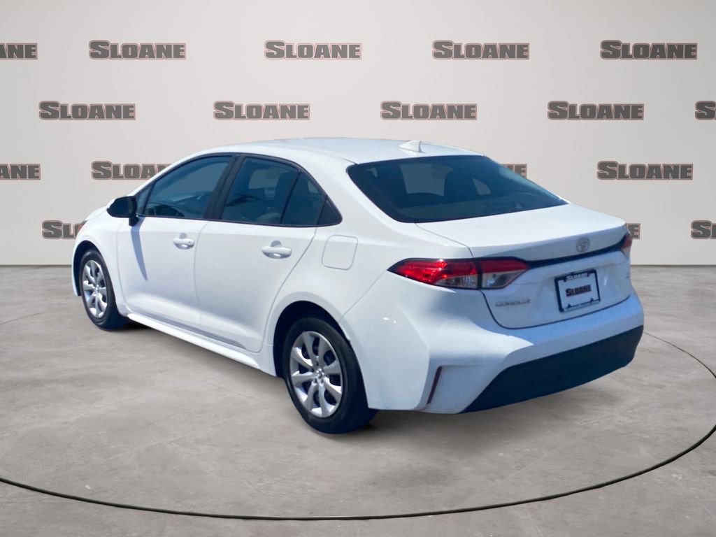 Used 2024 Toyota Corolla LE FWD image 3