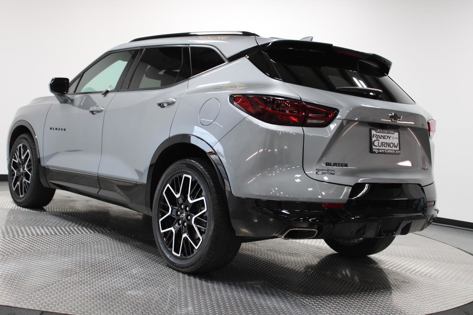 Used 2024 Chevrolet Blazer RS w/ Driver Confidence II Package FWD image 8