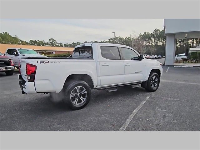 Used 2019 Toyota Tacoma TRD Sport image 33