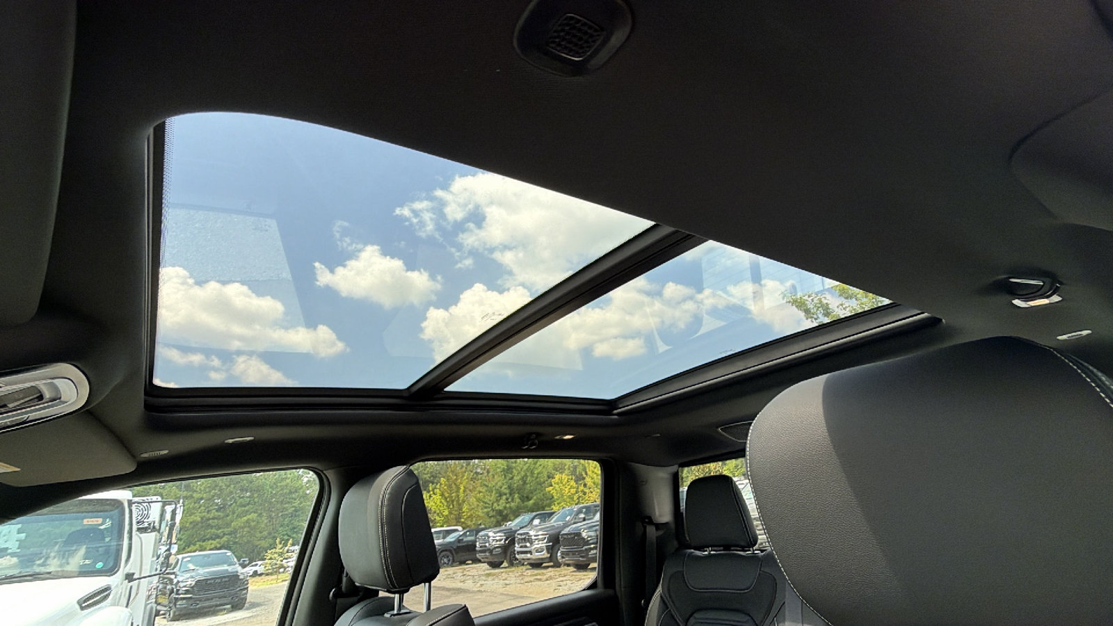 New 2027 RAM 1500 Big Horn AWD/4WD image 14