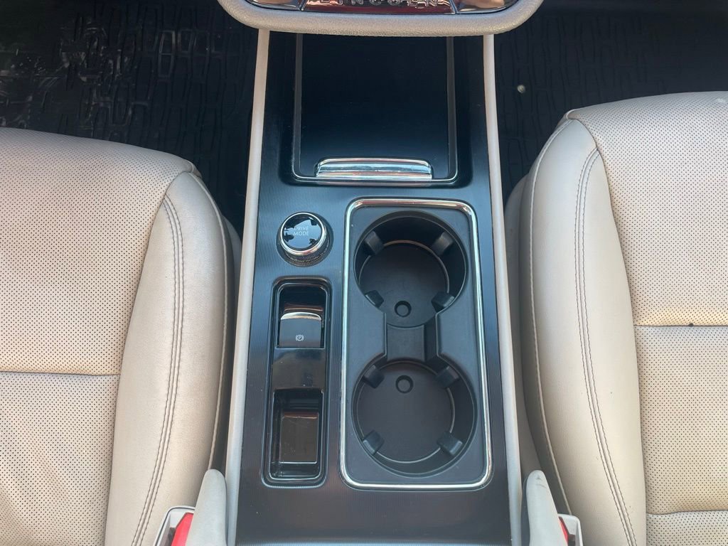 Used 2022 Lincoln Corsair AWD w/ Premium Package image 18