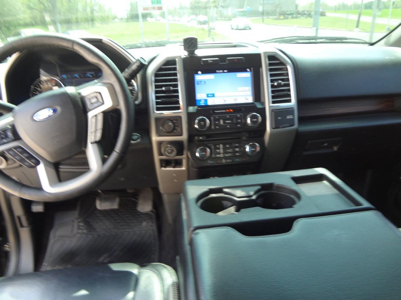 Used 2016 Ford F150 Lariat AWD/4WD image 10