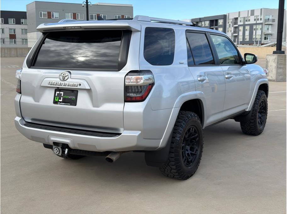 Used 2017 Toyota 4Runner SR5 image 8