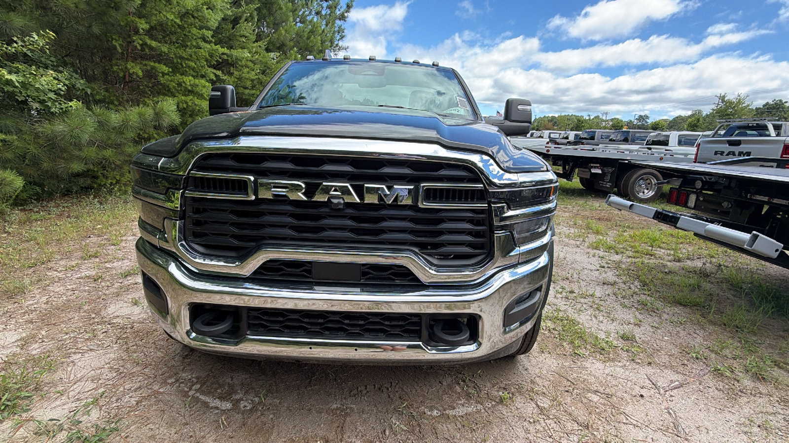 New 2025 RAM 5500 2WD Regular Cab image 3