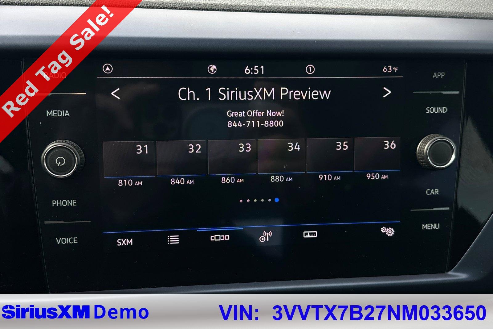 Certified 2022 Volkswagen Taos SE w/ Panoramic Sunroof Package image 29