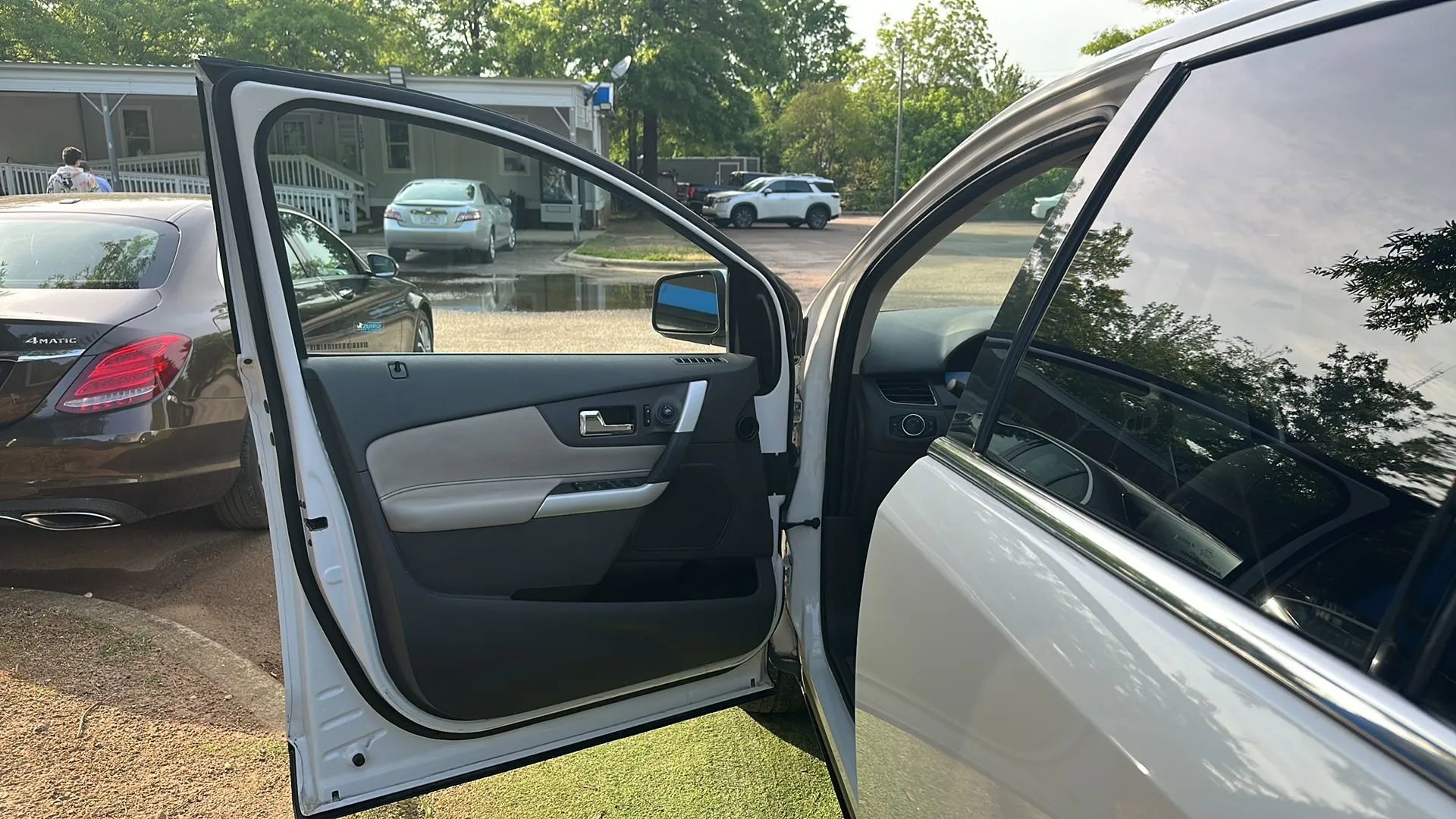 Used 2011 Ford Edge Limited w/ 302A Rapid Spec Order Code FWD image 16