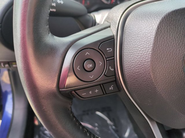 Used 2022 Toyota Corolla Cross LE AWD/4WD image 20