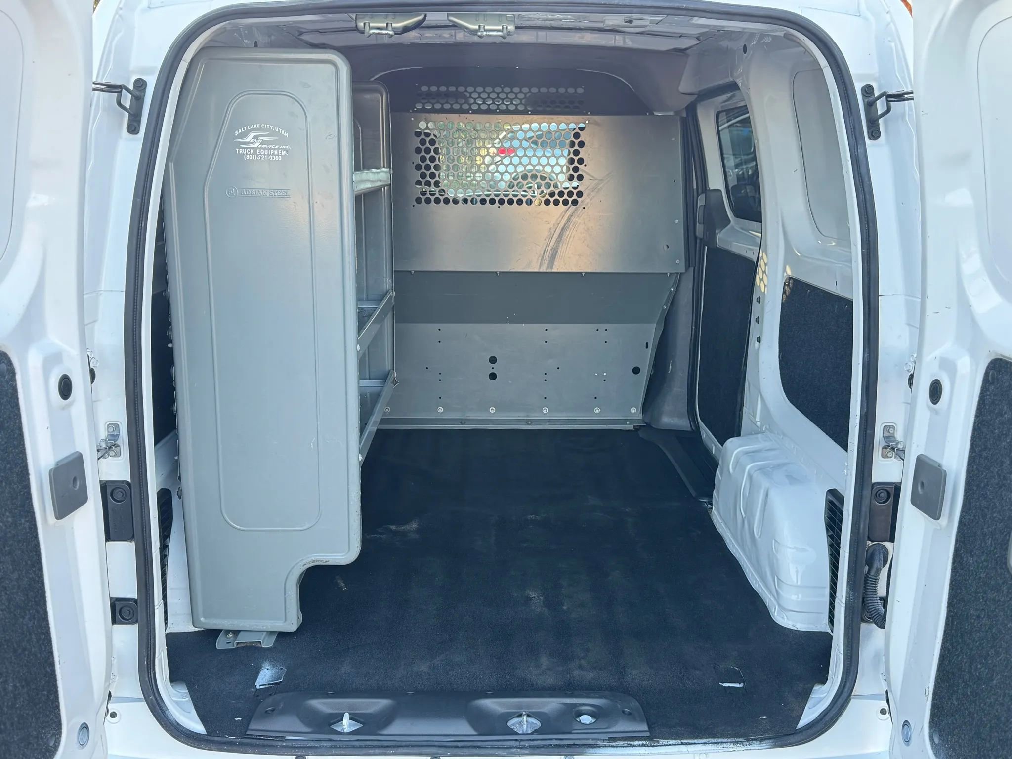 Used 2018 Nissan NV200 SV image 27