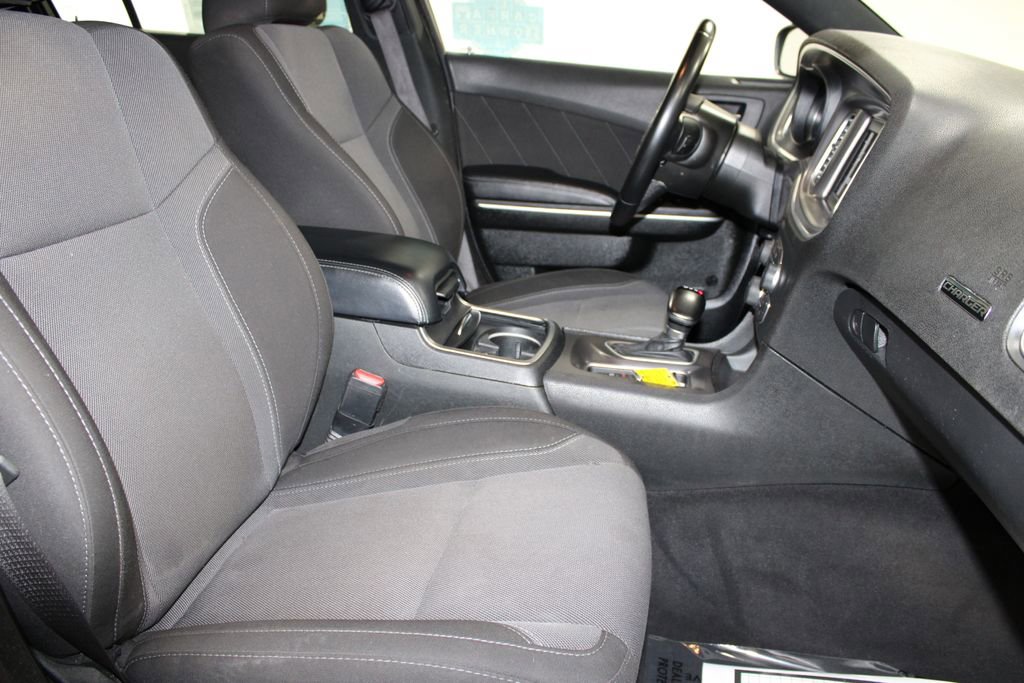 Used 2022 Dodge Charger SXT RWD image 23