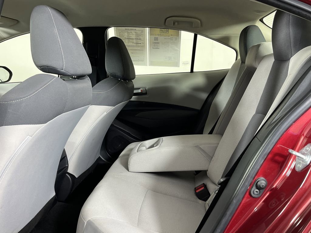 Used 2022 Toyota Corolla LE image 13