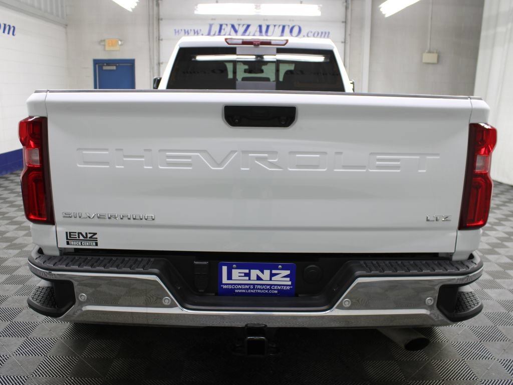 Used 2024 Chevrolet Silverado 3500 LTZ w/ LTZ Convenience Package AWD/4WD image 45