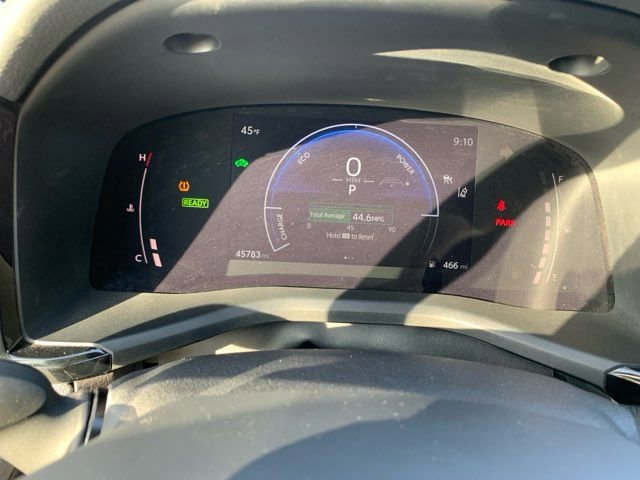 Used 2025 Toyota Camry LE image 27