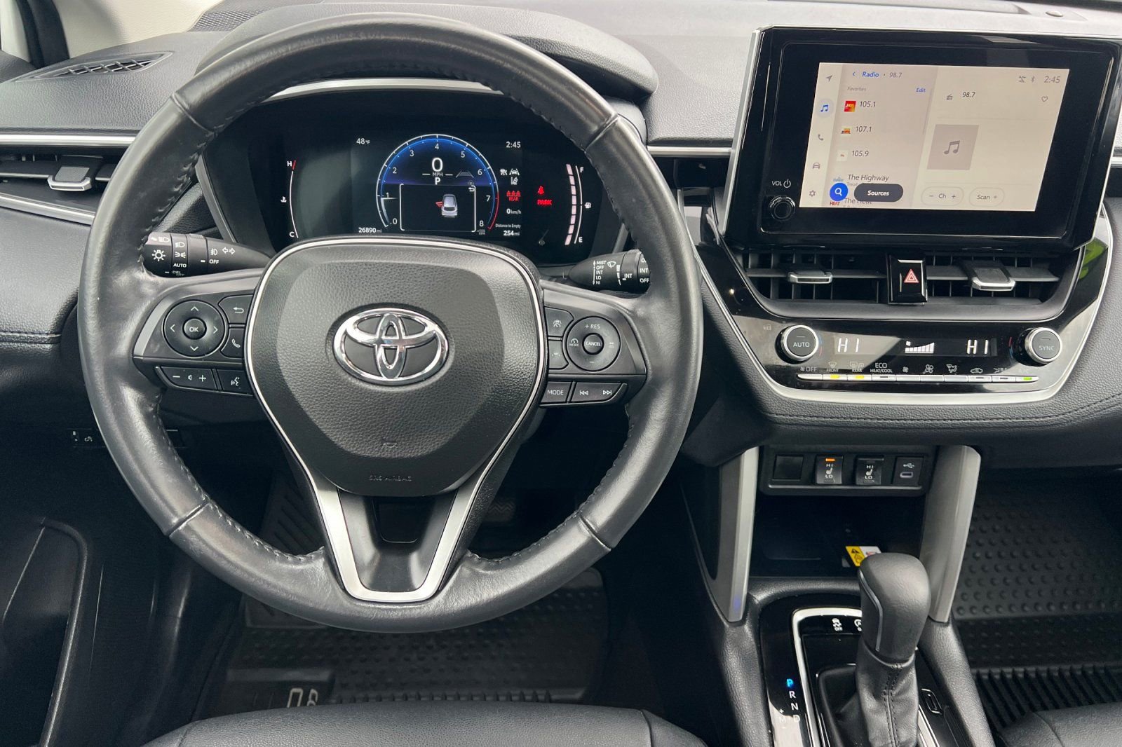 Certified 2023 Toyota Corolla Cross XLE w/ Convenience Package image 11