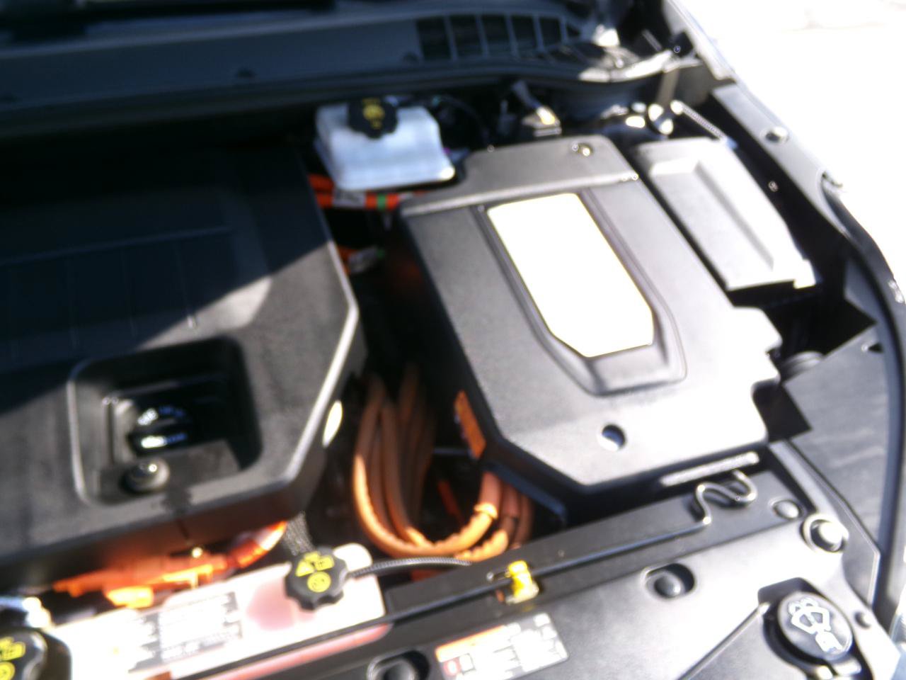 Used 2014 Chevrolet Volt Premium w/ Premium Trim Package FWD image 28