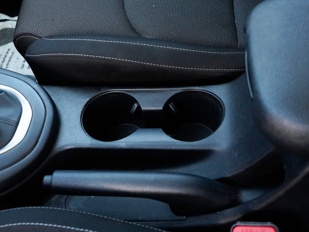 Used 2024 Kia Forte LXS w/ LXS Technology Package image 32