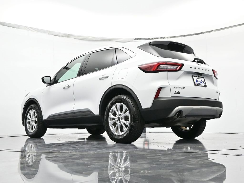 Used 2023 Ford Escape Active image 41