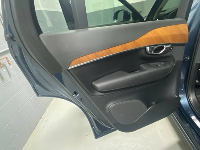 Used 2023 Volvo XC90 B6 Plus w/ Protection Package Premier AWD/4WD image 7