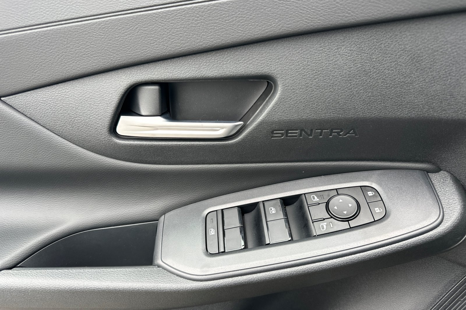 New 2026 Nissan Sentra SV w/ SV Convenience Package FWD image 11