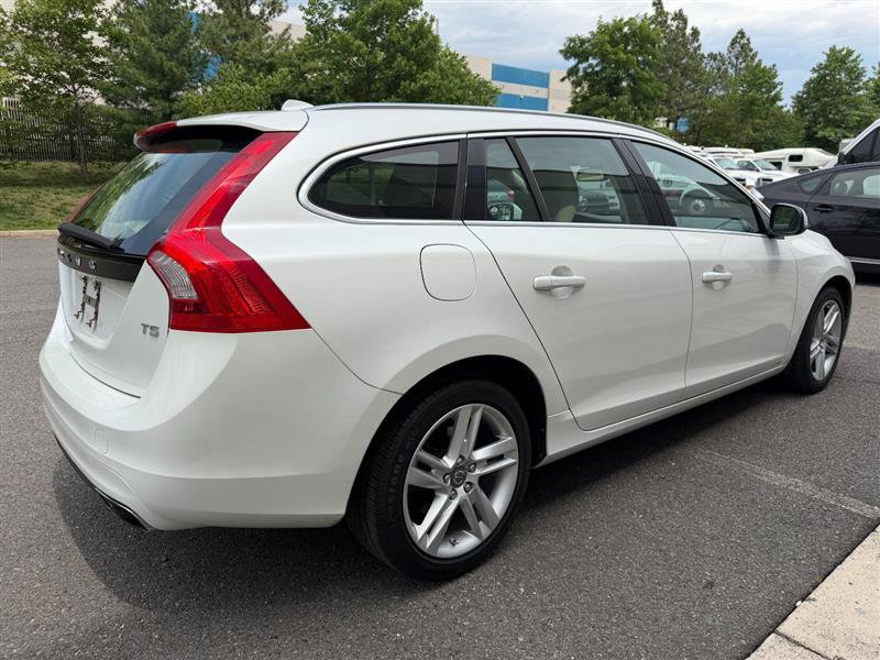 Used 2015 Volvo V60 T5 Premier FWD image 17