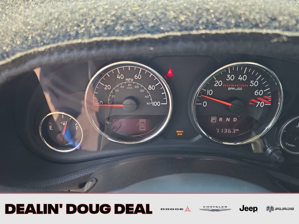 Used 2015 Jeep Wrangler Unlimited Rubicon AWD/4WD image 16