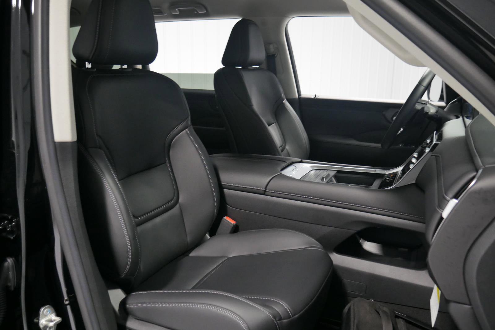 New 2026 Nissan Armada SV image 16